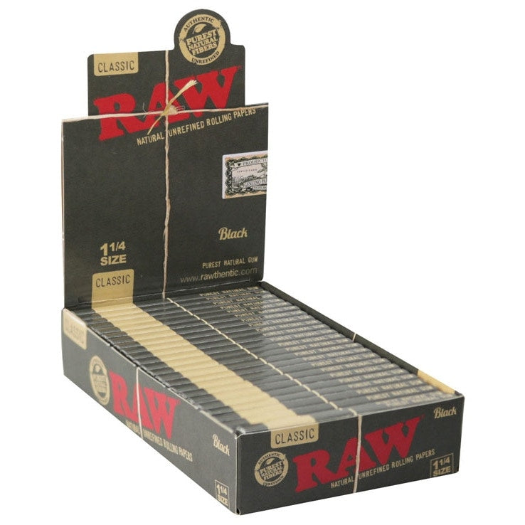 Raw Classic Black - 1 1/4" Ultra Thin Slow Burning Papers