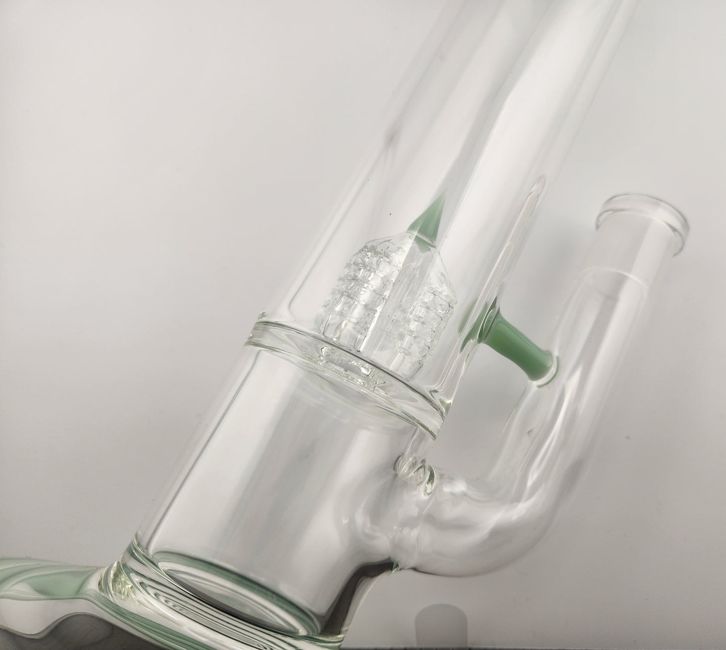 Color Accent Gilded Perc Straight Tube Rig